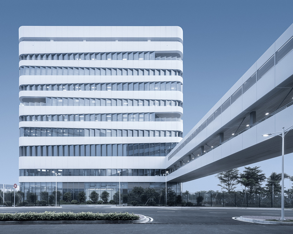 012-hong-kong-zhuhai-macao-bridge-zhuhai-port-office-area-project-by-ecadi (1).jpg